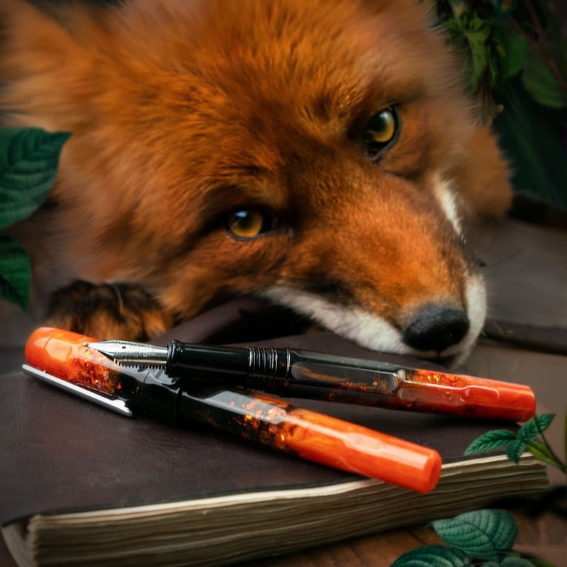 Benu Fox Gloves Talisman Medium Nib Fountain Pen Benu Fox Gloves Talisman Medium Nib Fountain Pen